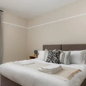  Bed & Breakfast The Turf United Kingdom